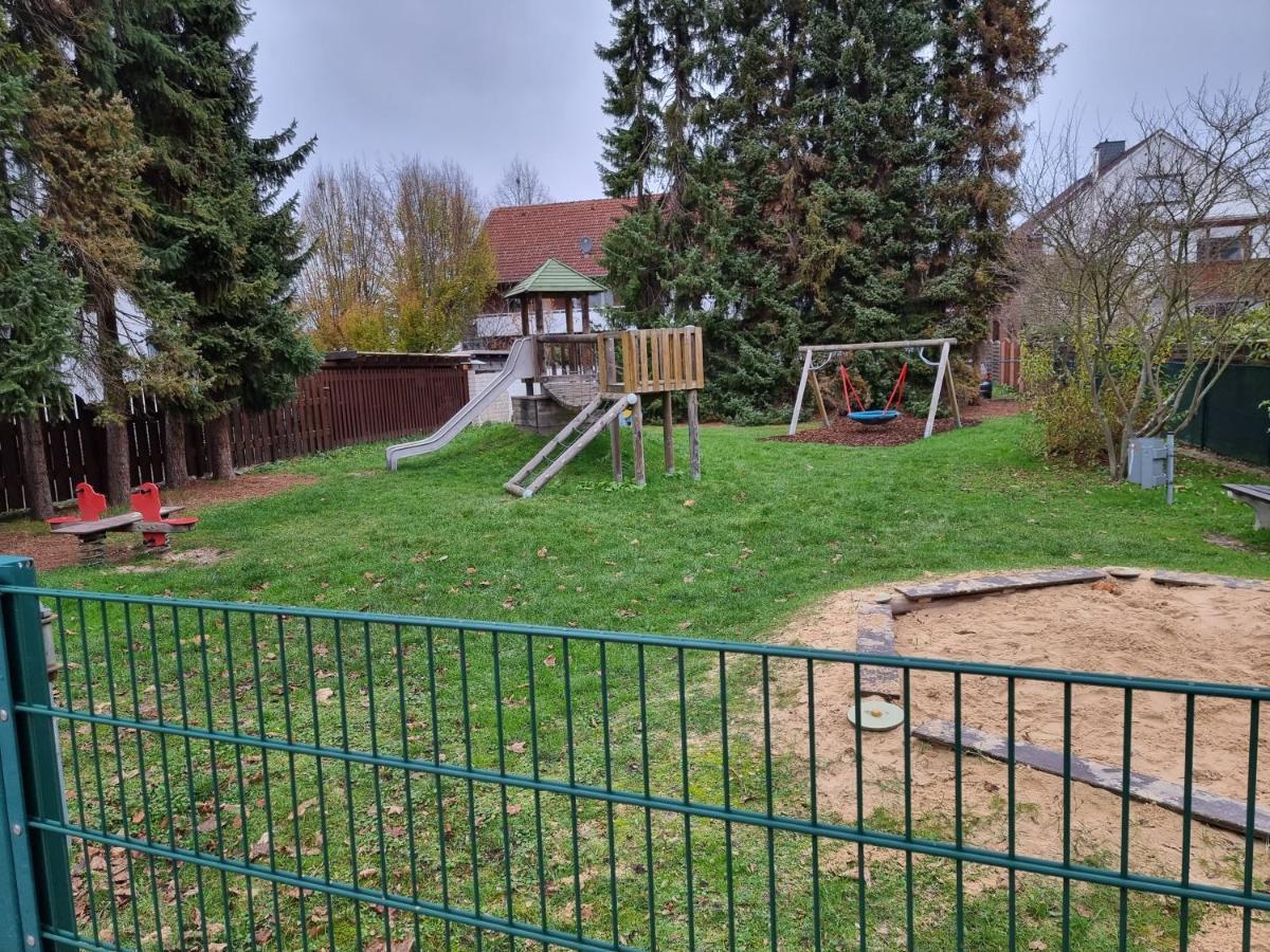 Gaestehaus-Ferienwohnung-Appartement Mit Terrasse - Naehe Kliniken/ Herzzentrum Bad Oeynhausen Eksteriør billede