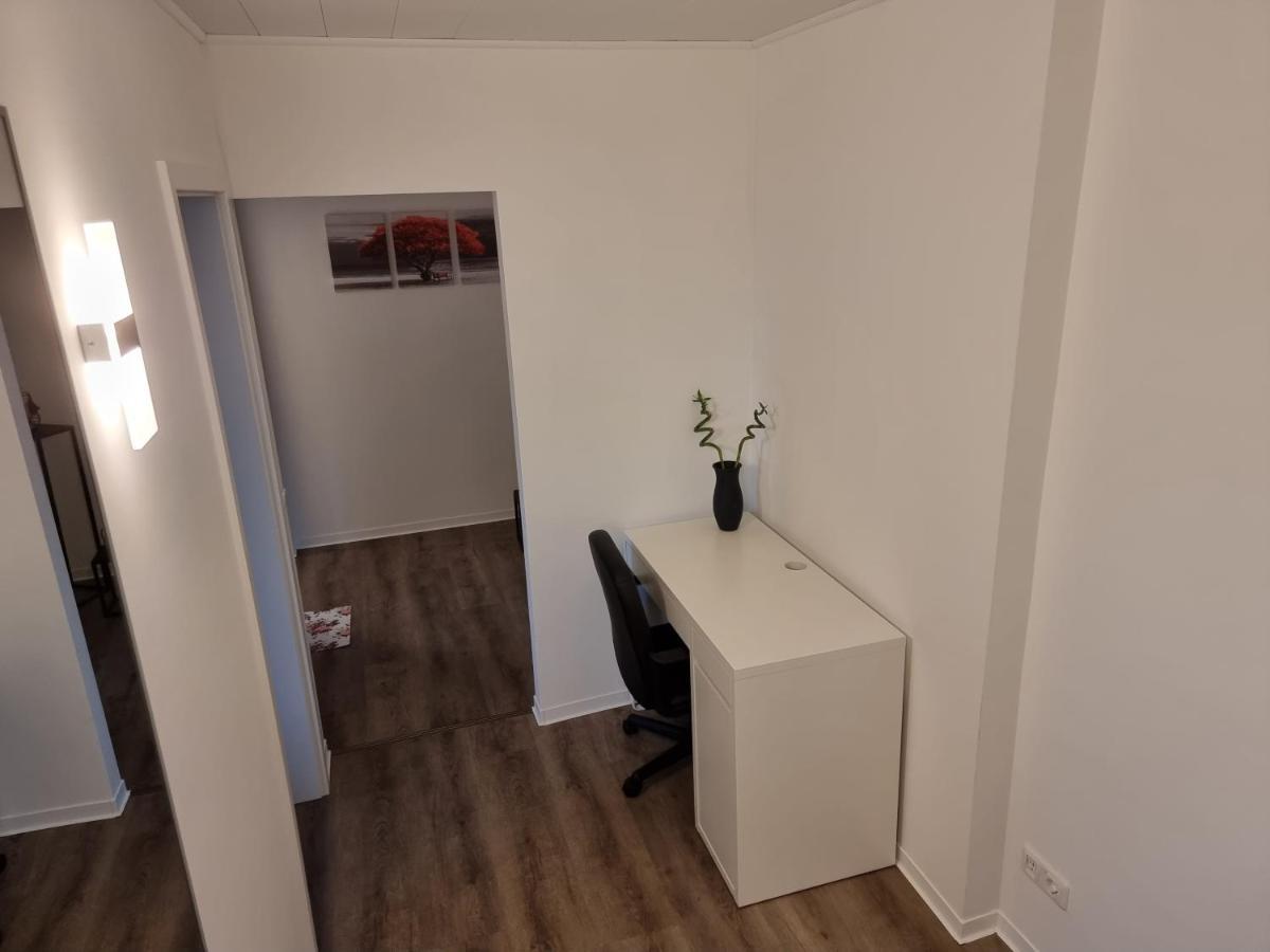 Gaestehaus-Ferienwohnung-Appartement Mit Terrasse - Naehe Kliniken/ Herzzentrum Bad Oeynhausen Eksteriør billede